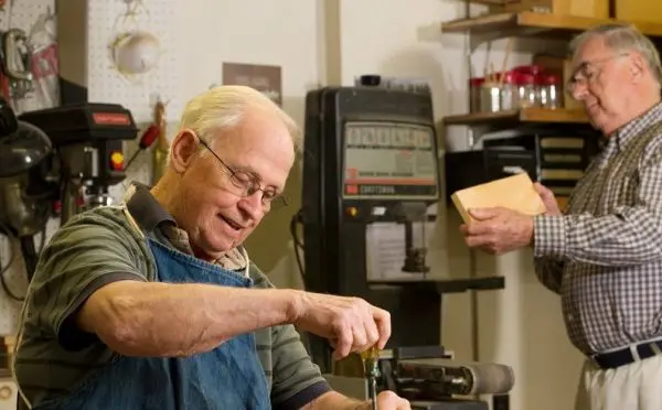 How to Know When You Are Ready to Move Into A Retirement Home?