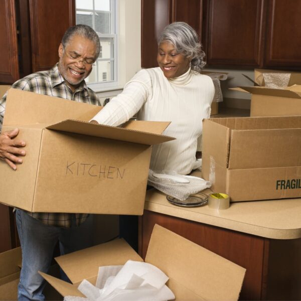 (Ultimate Guide) How to Pack When You’re Moving to a Retirement Community